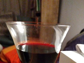 Das Glas ist ...